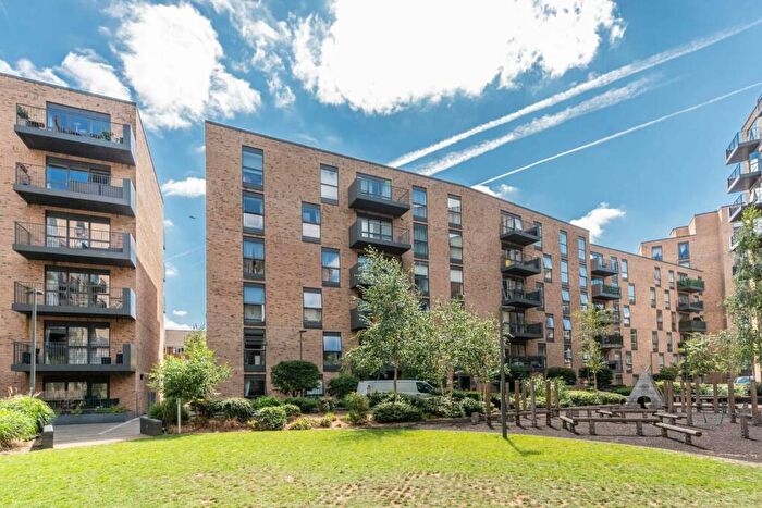 3 Bedroom Flat To Rent In Lyon Road, Harrow, HA1