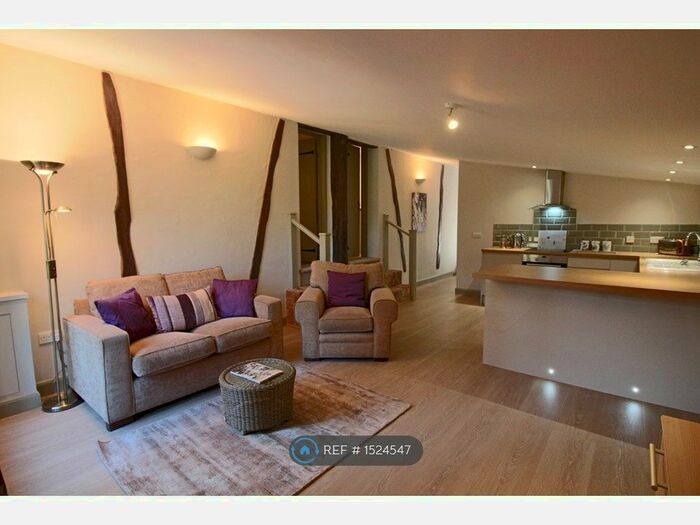 1 Bedroom Flat To Rent In Frith Farm House, Faversham, ME13