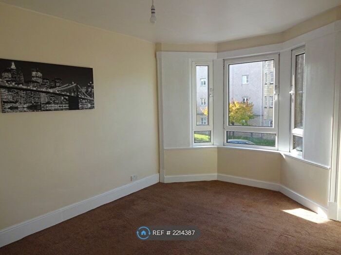 1 Bedroom Flat To Rent In Maxwellton Street, Paisley, PA1