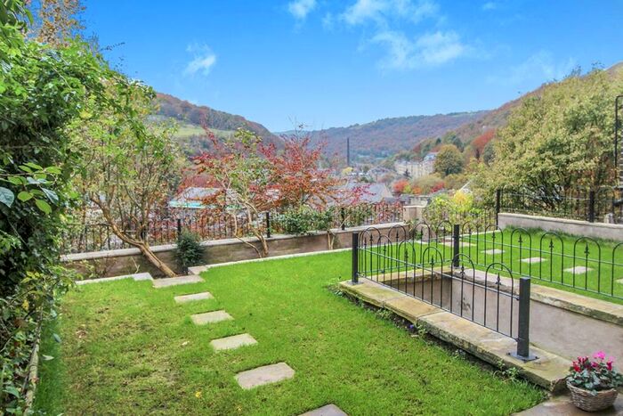 2 Bedroom House To Rent In Osborne Place, Hebden Bridge, West Yorkshire, HX7