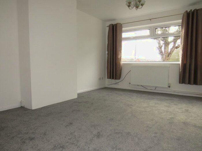 2 Bedroom House To Rent In Buckden Close, Warwick, CV34