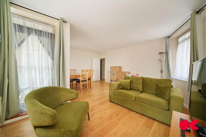 2 Bedroom Flat To Rent In Cuba Street, Canary Wharf, E14