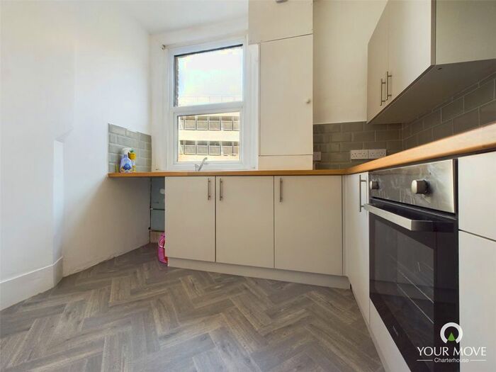 3 Bedroom Flat To Rent In High Street, Margate, Kent, CT9