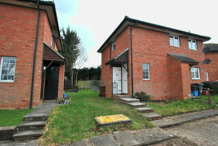 1 Bedroom Maisonette To Rent In Larkinson, Stevenage, SG1