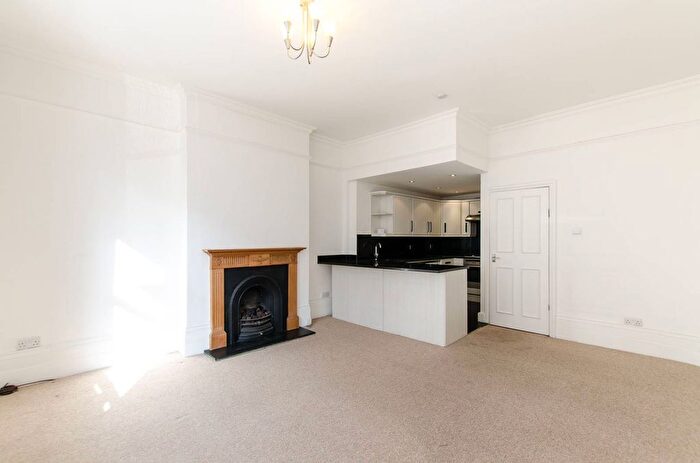 1 Bedroom Flat To Rent In Oakley Street, Chelsea, London, SW3