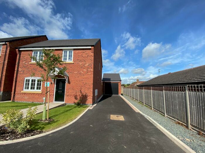 3 Bedroom House To Rent In Saley Close, Shepshed, Leicestershire, LE12