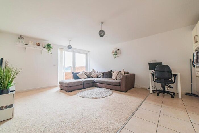 2 Bedroom Flat To Rent In Dubrovnik House, Hanson Court, CF10