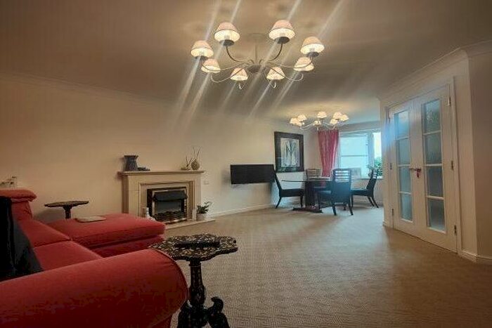 1 Bedroom Flat To Rent In High Street, Heathfield, TN21