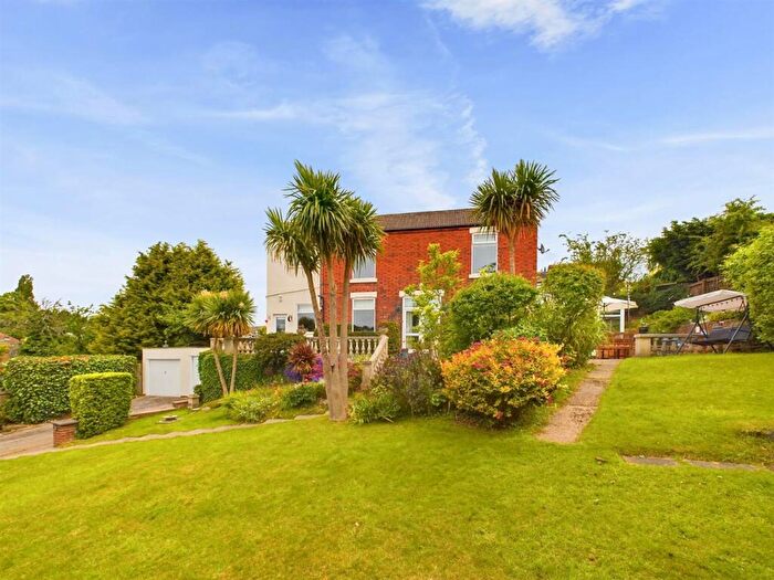 4 Bedroom Detached House For Sale In Kirk Road, Mapperley, Nottingham, NG3