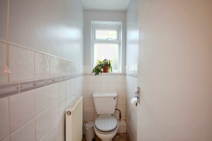3 Bedroom Terraced House For Sale In Oakfield Road, East Ham, London, E6