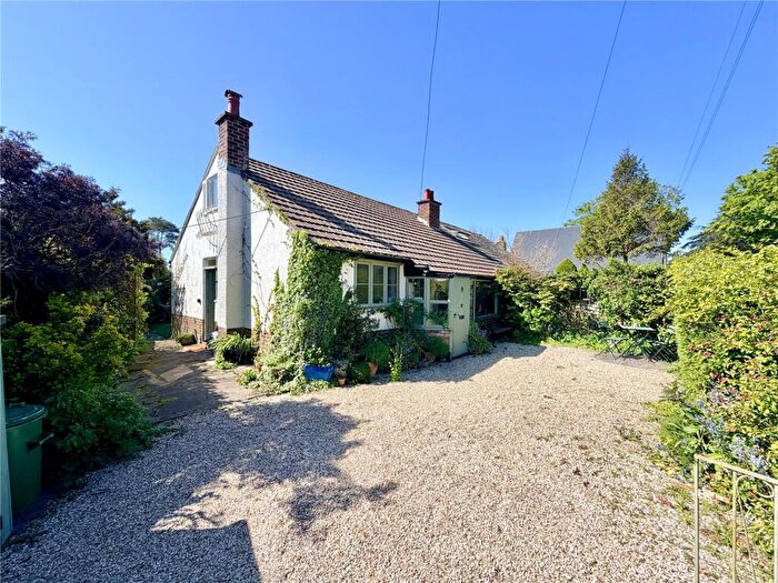 3 Bedroom Bungalow For Sale In Old Christchurch Road, Everton, Lymington, Hampshire, SO41