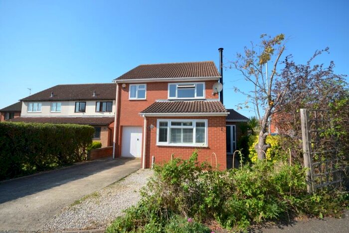 4 Bedroom Detached House To Rent In Wildern Lane, East Hunsbury, Northampton, NN4