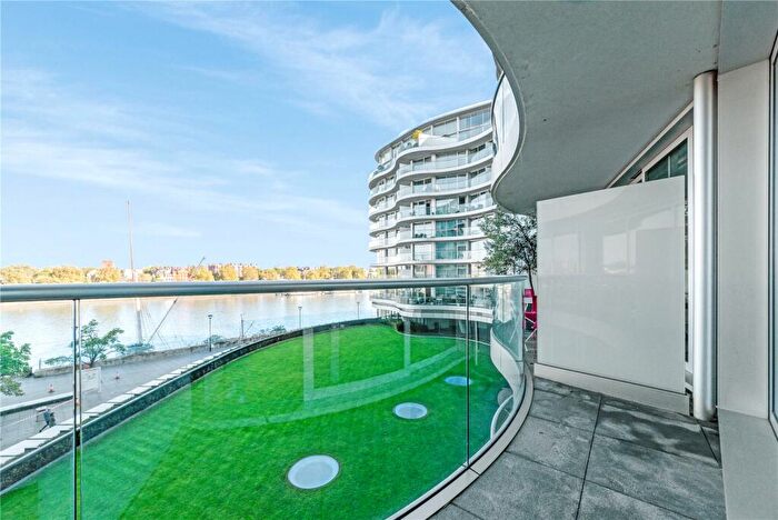 2 Bedroom Apartment To Rent In Hester Road, London, SW11