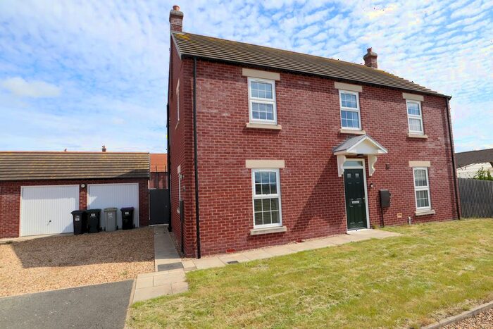 4 Bedroom Detached House To Rent In Curtis Drive, Coningsby, LN4