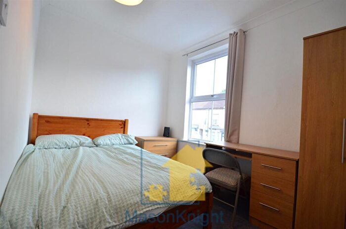 4 Bedroom Terraced House To Rent In Milner Road Selly Oak, B29