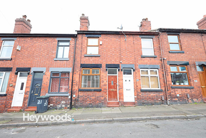 Terraced House To Rent In Clare Street, Stoke-on-Trent, Staffordshire, ST4