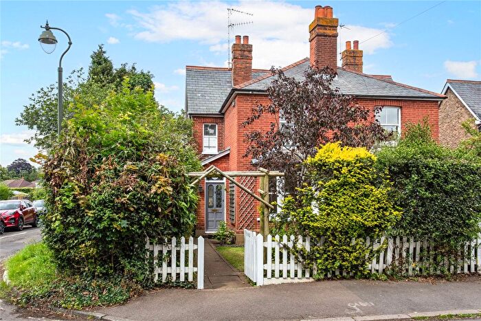 2 Bedroom Semi-detached House To Rent In Tilt Road, Cobham, Surrey, KT11