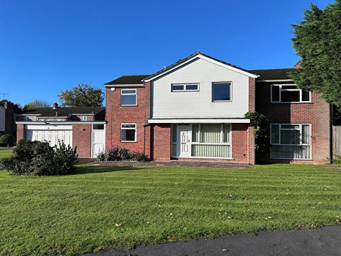 5 Bedroom Detached House For Sale In Harvey Orchard, Beaconsfield, Buckinghamshire, HP9