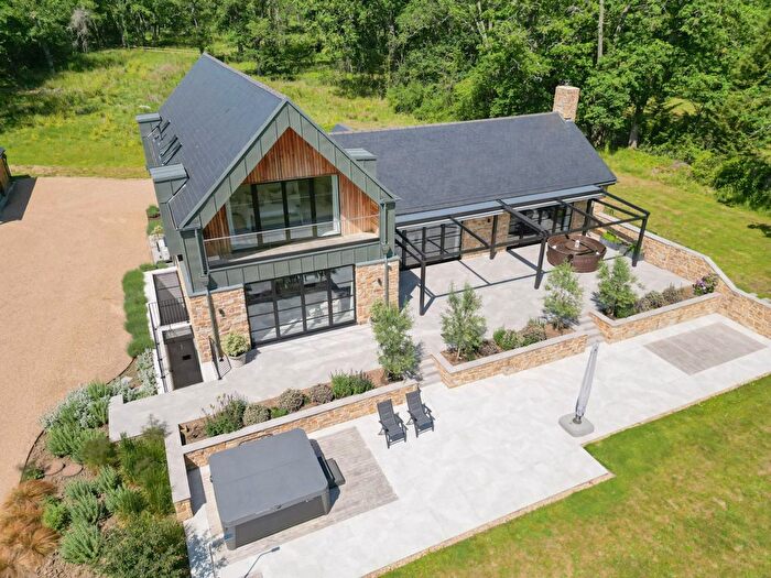 5 Bedroom Detached House To Rent In Woodside, Fetcham, Leatherhead, Surrey, KT22