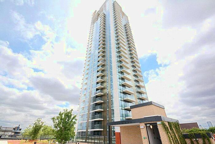 2 Bedroom Flat To Rent In St Gabriel Walk, Elephant And Castle, London, SE1