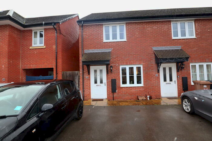 2 Bedroom Town House To Rent In Milfoil Avenue, Lincoln, LN1