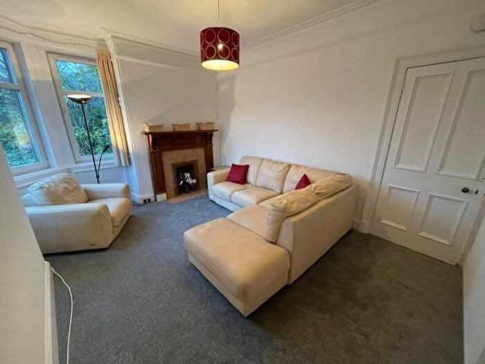 2 Bedroom Flat To Rent In Marischal Place, Edinburgh, EH4