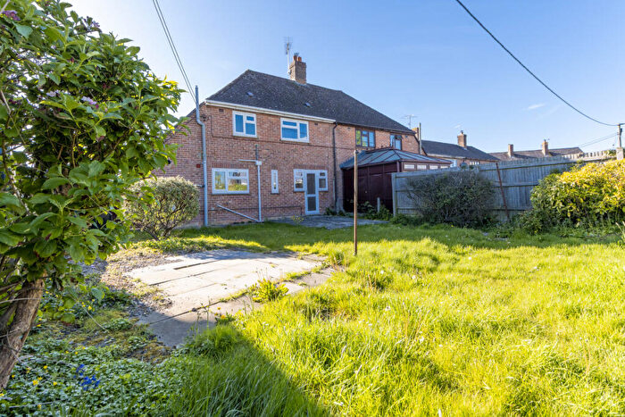 2 Bedroom Semi-Detached House For Sale In Deweys Way, Gillingham, SP8