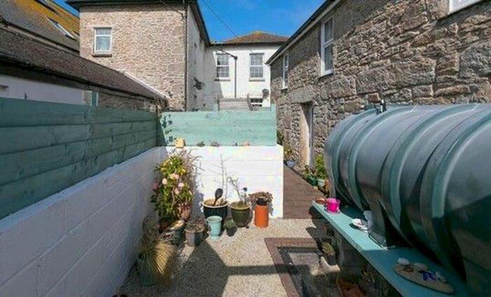 1 Bedroom Barn Conversion To Rent In Cape Cornwall Street, St Just, TR19