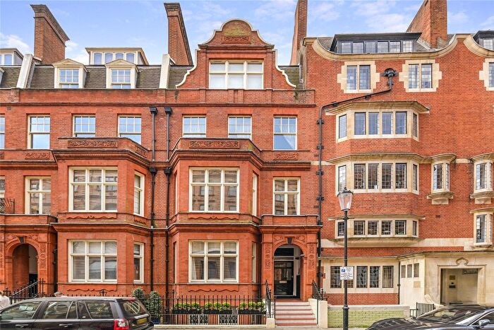 2 Bedroom Flat For Sale In Hans Road, London, SW3
