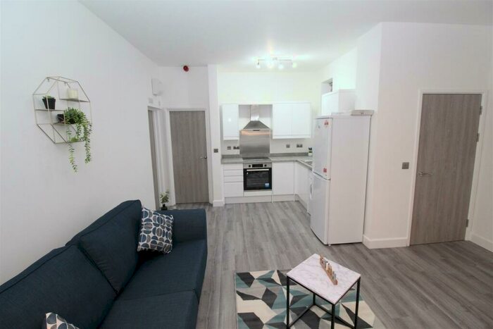 1 Bedroom Flat To Rent In Princes Street, Penylan, Cardiff, CF24