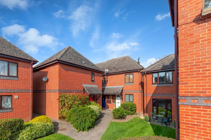 2 Bedroom Terraced House To Rent In Woodman Court, Cross Street, Oxford, OX4