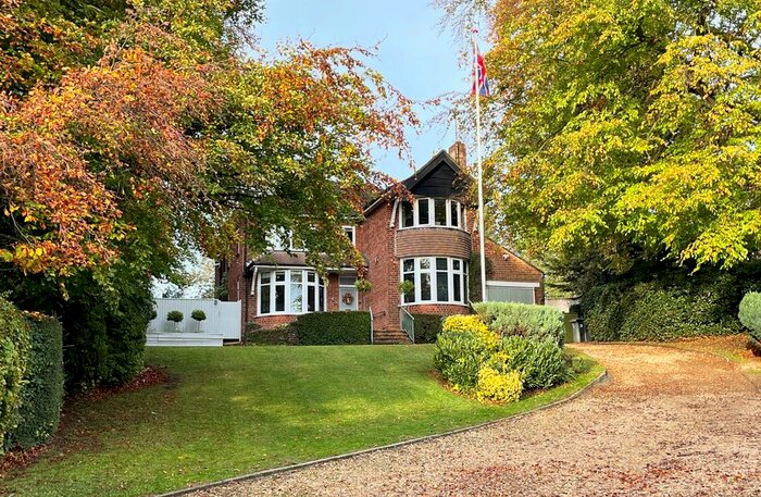 4 Bedroom Detached House For Sale In Lincoln Road, South Elkington, Louth, LN11