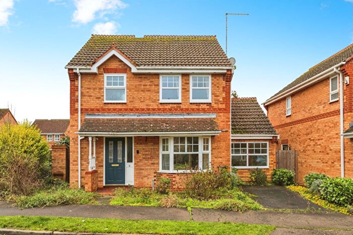 3 Bedroom Detached House For Sale In Scholars Avenue, Huntingdon, PE29