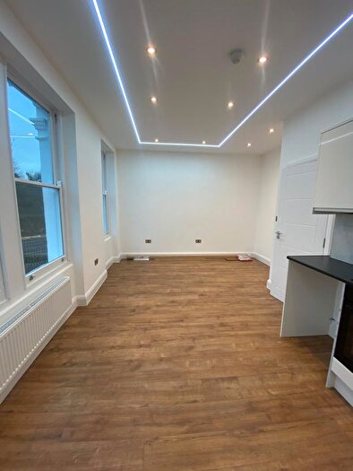 1 Bedroom Flat To Rent In Scarborough Road, London, N4