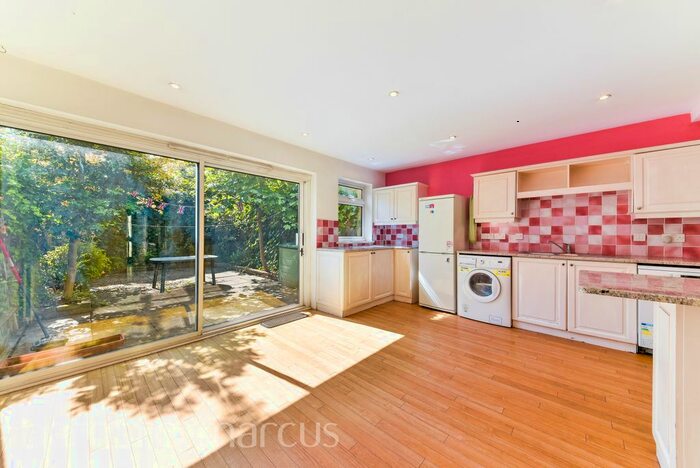 2 Bedroom Terraced House To Rent In Ardshiel Close, Putney, London, SW15