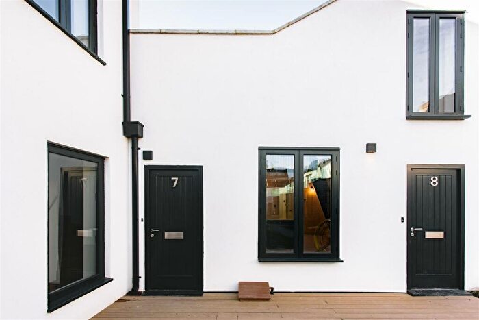 1 Bedroom Flat To Rent In Fonthill Mew, Finsbury Park, N4