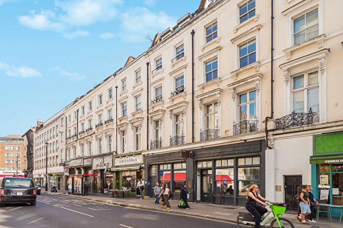 3 Bedroom Flat To Rent In Westbourne Grove, Bayswater, W2
