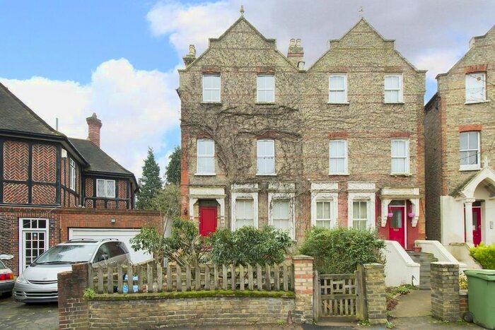 1 Bedroom Flat To Rent In Charleville Circus, Sydenham, London, SE26