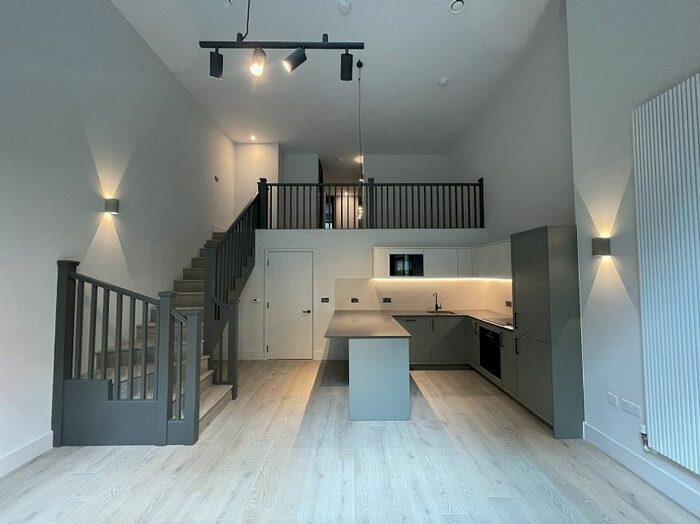 2 Bedroom Flat To Rent In Windsor Square, Royal Arsenal Riverside, London, SE18