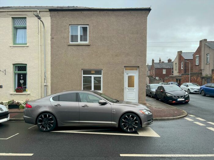 2 Bedroom Flat To Rent In Wordsworth Street, Barrow-In-Furness, LA14