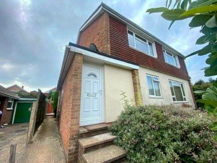 Properties to rent in SO45, Hythe, Fawley, Blackfield, Calshot Houses