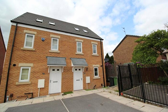 3 Bedroom Semi-Detached House To Rent In Langbar Approach, Leeds, West Yorkshire, LS14