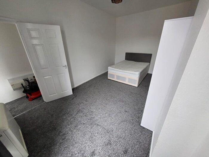 1 Bedroom Flat To Rent In A Twist Lane, Manchester, Leigh, WN7