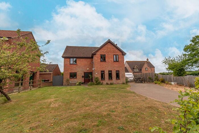 4 Bedroom Detached House For Sale In Weasenham Road, Litcham, PE32
