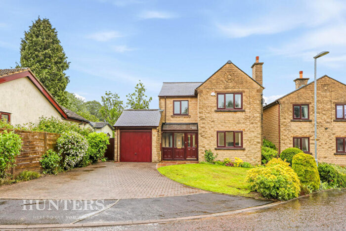 4 Bedroom Detached House For Sale In Vineyard Close, Wardle, OL12