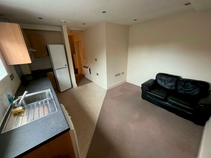 1 Bedroom Apartment To Rent In Avenue Road, Southampton, SO14