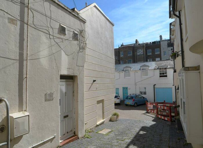 5 Bedroom Maisonette To Rent In St. Georges Road, Brighton, BN2