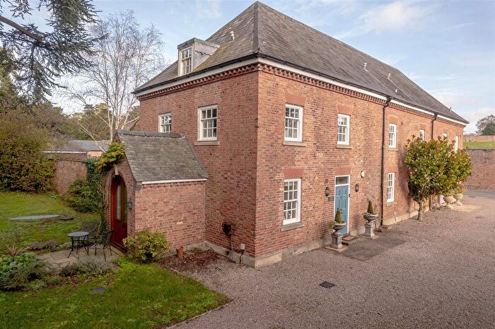 4 Bedroom Semi-Detached House For Sale In Croome D'abitot, Severn Stoke, Worcester, WR8