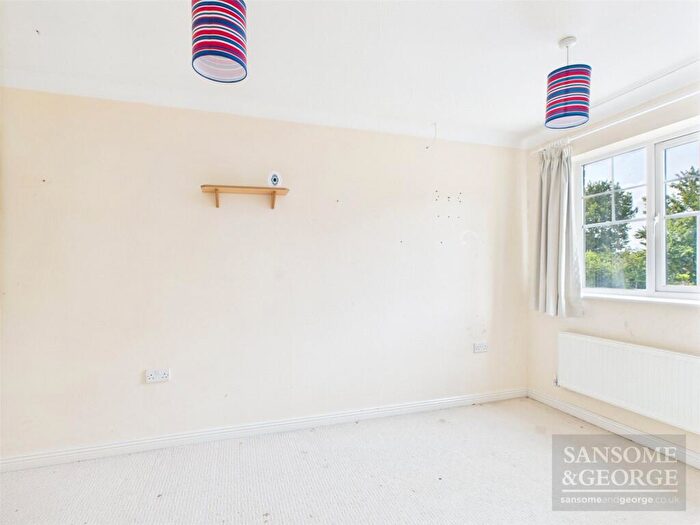 2 Bedroom End Of Terrace House For Sale In Acorn Gardens, Burghfield Common, Reading, Berkshire, RG7