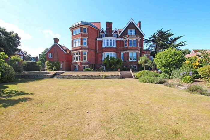3 Bedroom Flat For Sale In Buxton Road, Eastbourne, BN20